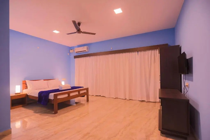 Room 3 of 11
