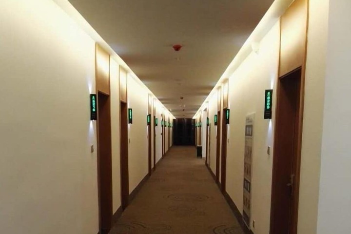 Ballroom/Hall 44 of 46