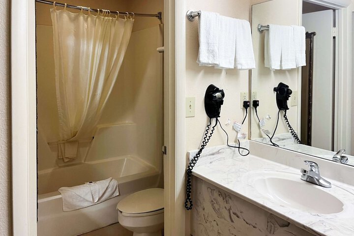 Clean Restrooms