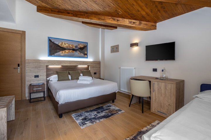 Room 21 of 73
