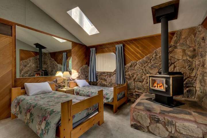 Room 4 of 20