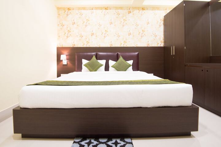 Room 15 of 46