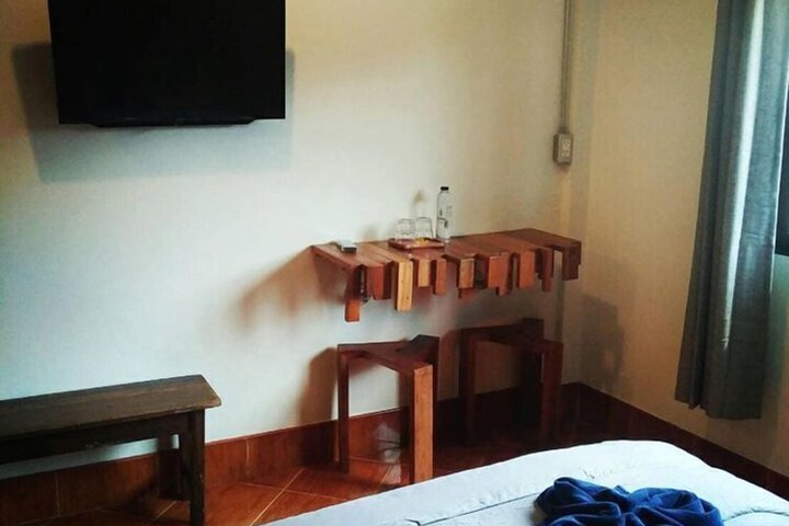 Room 6 of 27