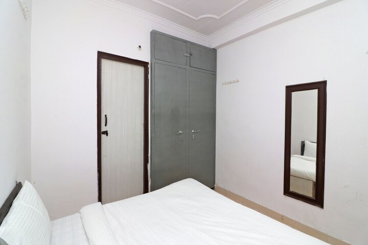 Room 16 of 29