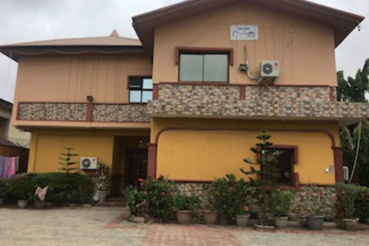 LANCASTER HOTELS & SUITES