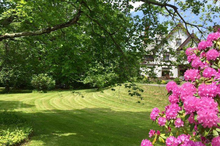 Hotel Exterior 78 of 97