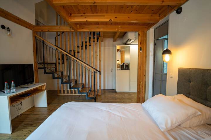 Room 12 of 50