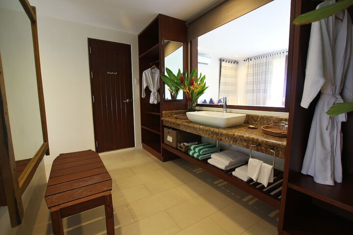 Room 25 of 108