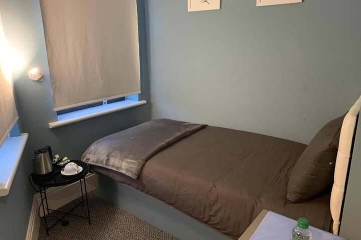 Room 2 of 19
