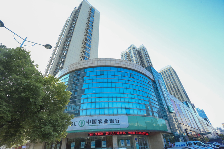 Caesar Apartment Hotel