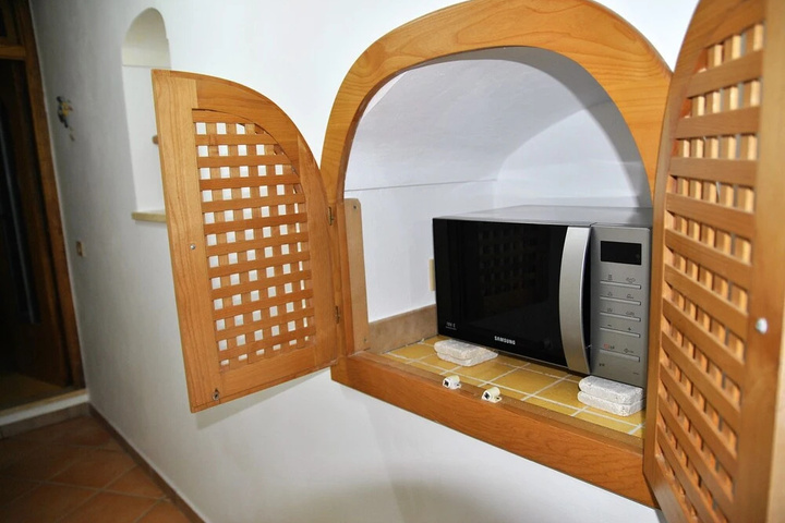 Room 5 of 15