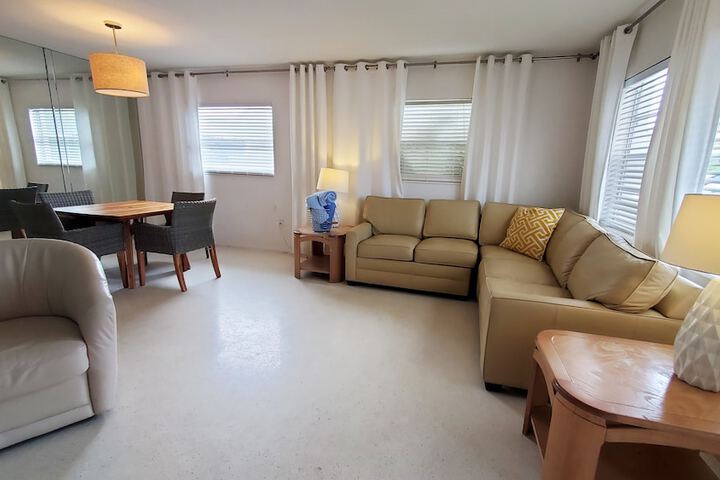 Room 103 of 236