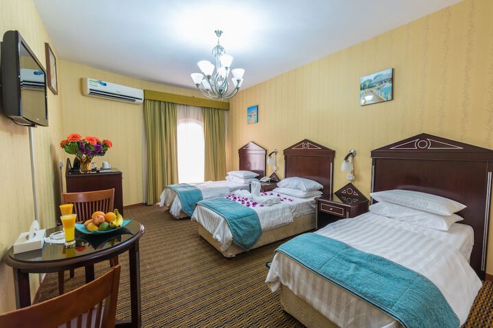 Room 12 of 14