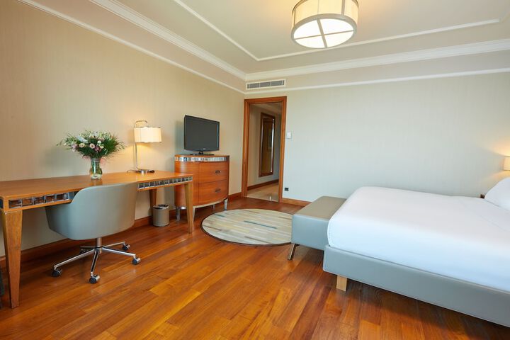 Room 12 of 75