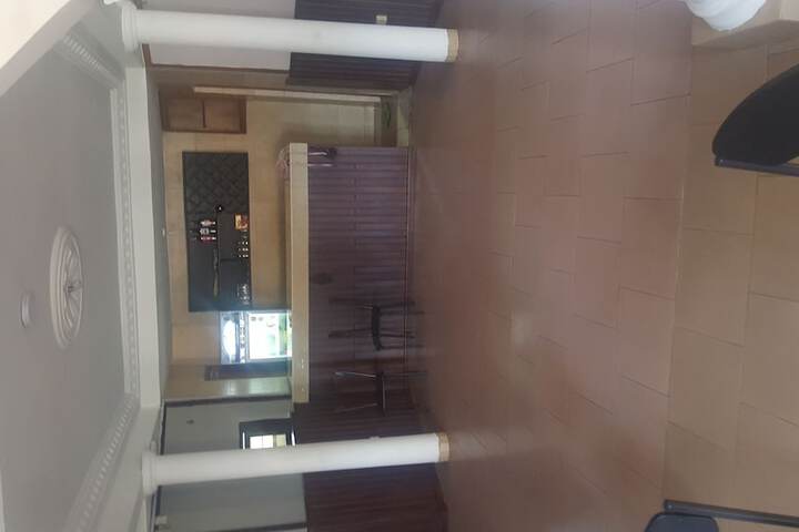 Lounge 18 of 21