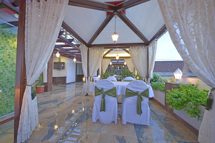Dining Photos