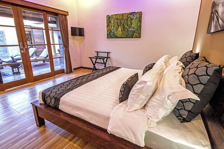 Room 3 of 21