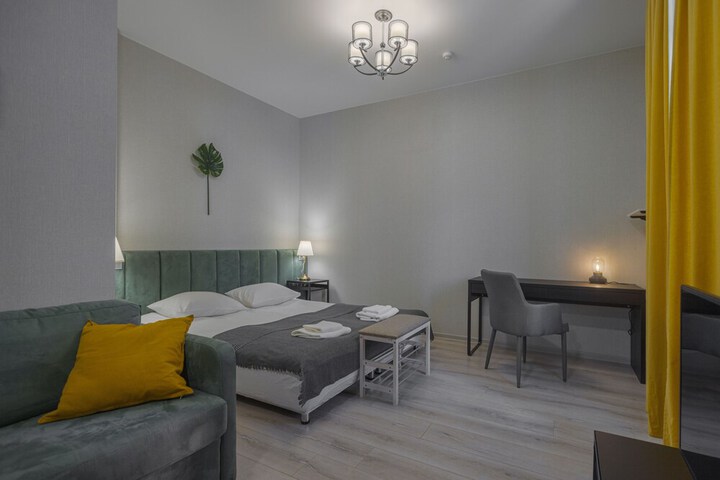 Room 9 of 22