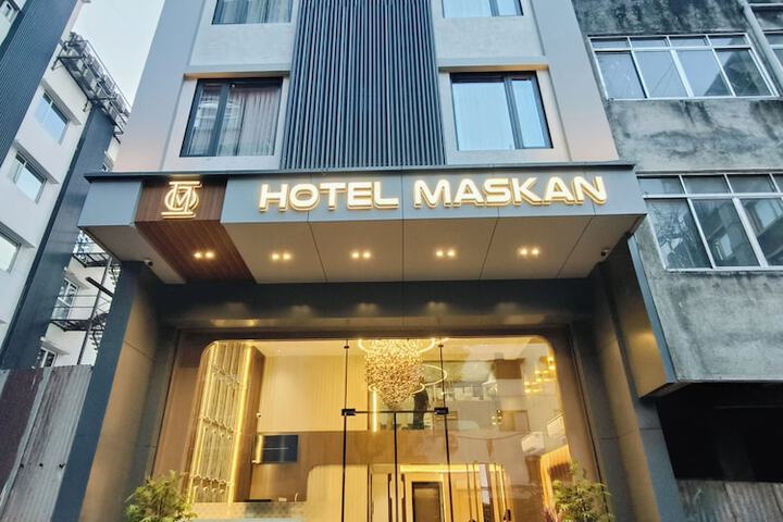 Hotel 74 of 76