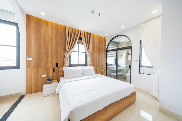 Room 8 of 21