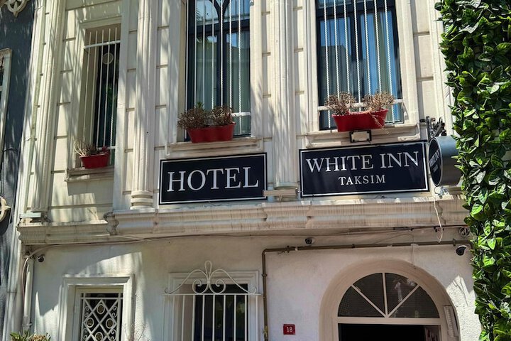 Hotel 76 of 82
