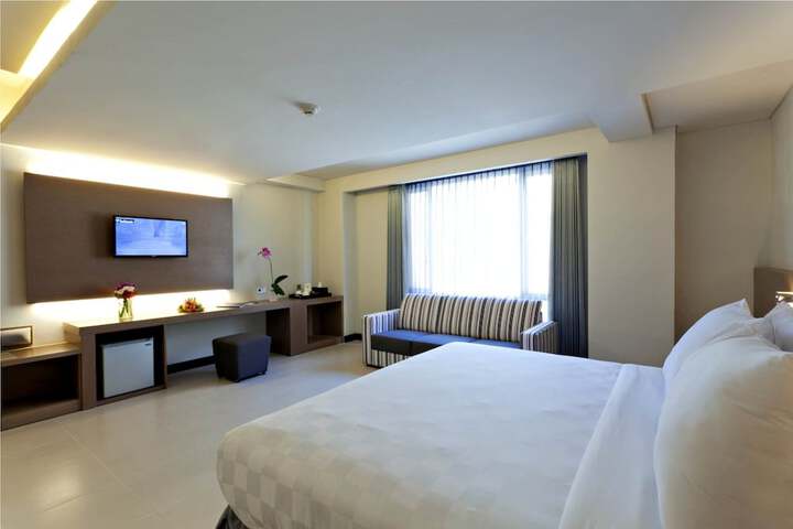 Room 15 of 36