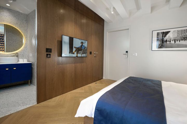 Room 34 of 45
