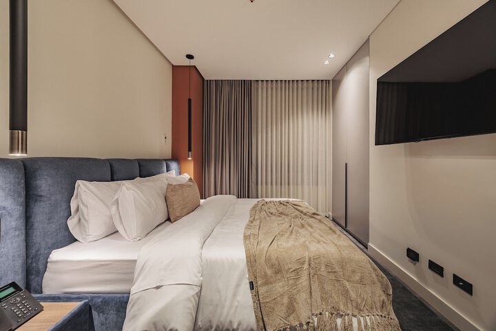 Room 25 of 93