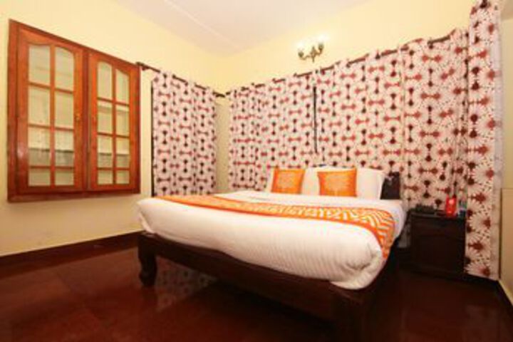 Room 8 of 23