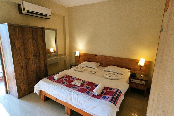 Room 63 of 169