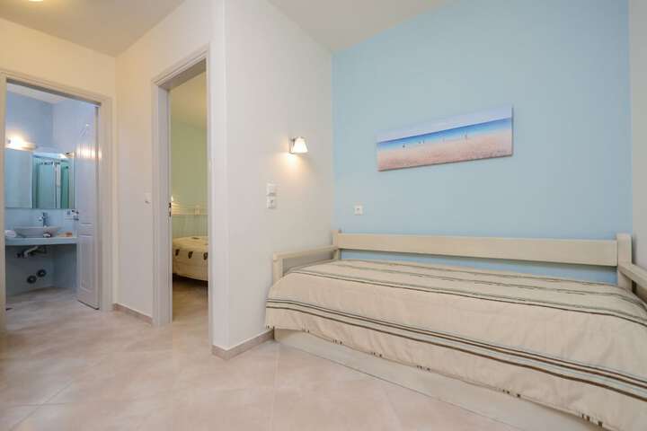 Room 21 of 46
