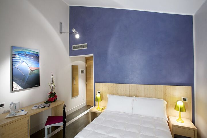 Room 5 of 69