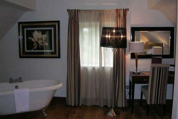 Photo 4