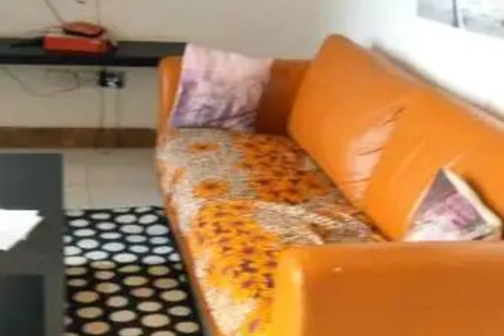 Room 2 of 3