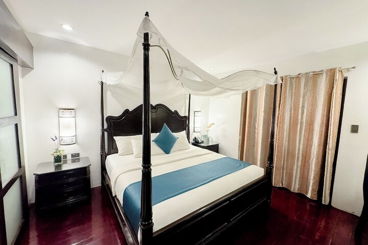 Room 15 of 29
