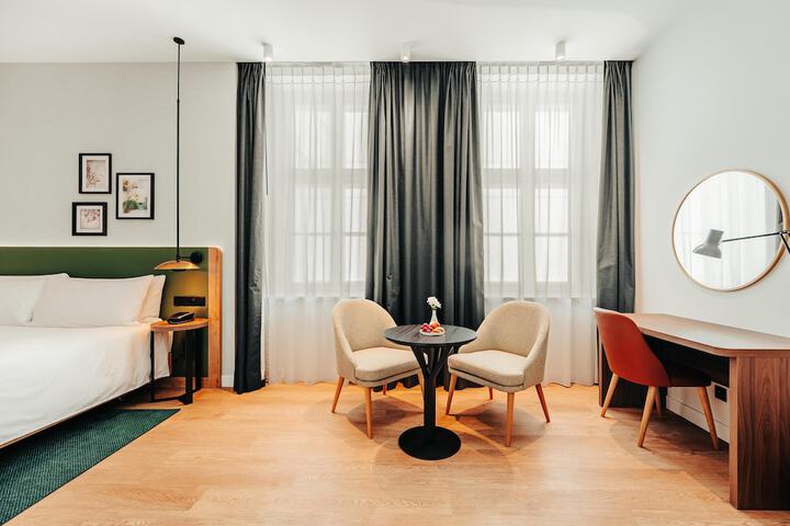 Room 31 of 70