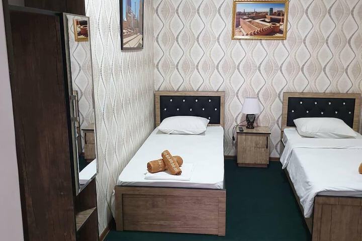Room 2 of 3