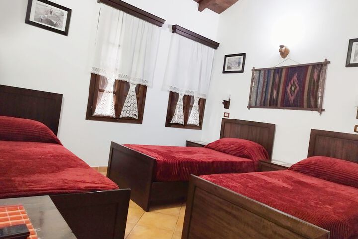 Room 10 of 52