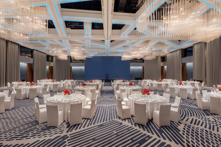 Ballroom/Hall 135 of 182