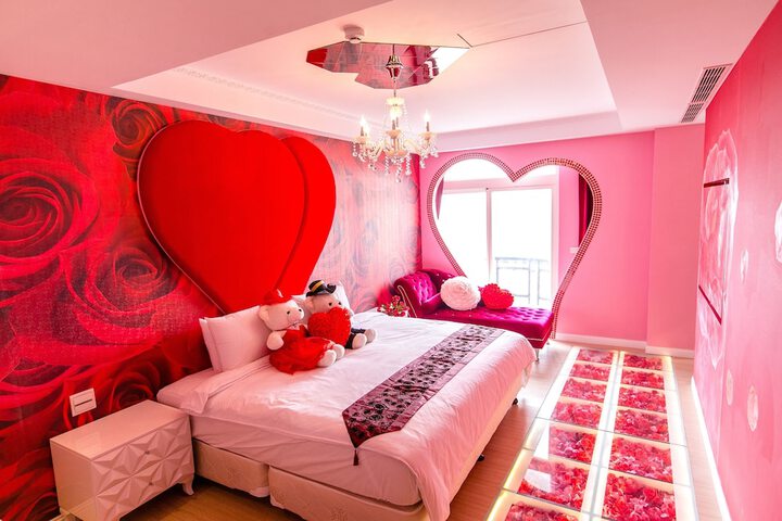 Room 28 of 55