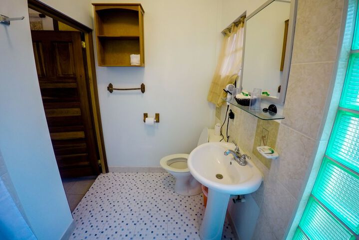 Room 147 of 258