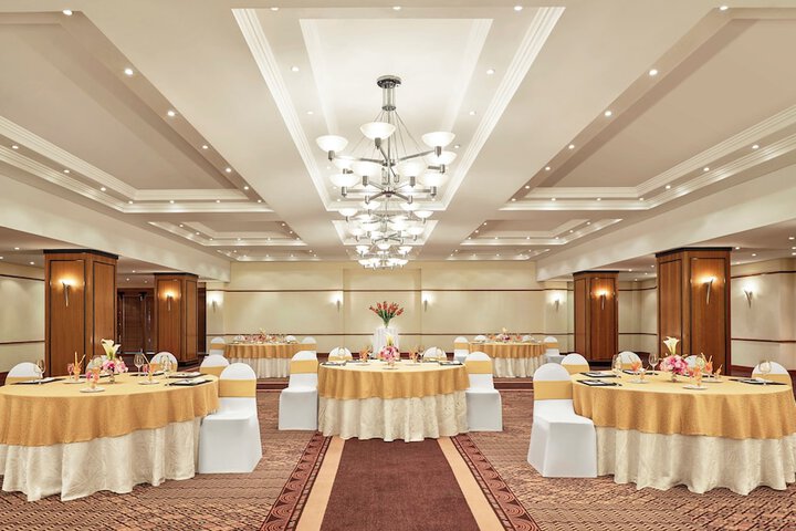 Banquet hall