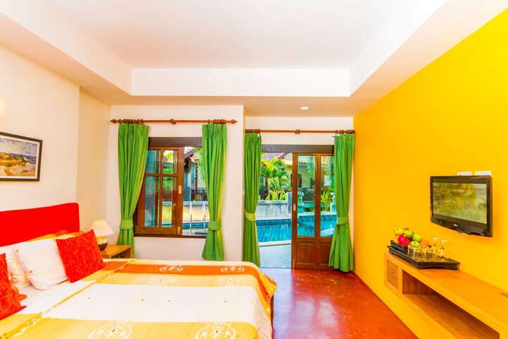 Room 4 of 30