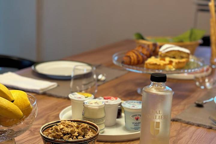 Breakfast/Coffee Service 43 of 62
