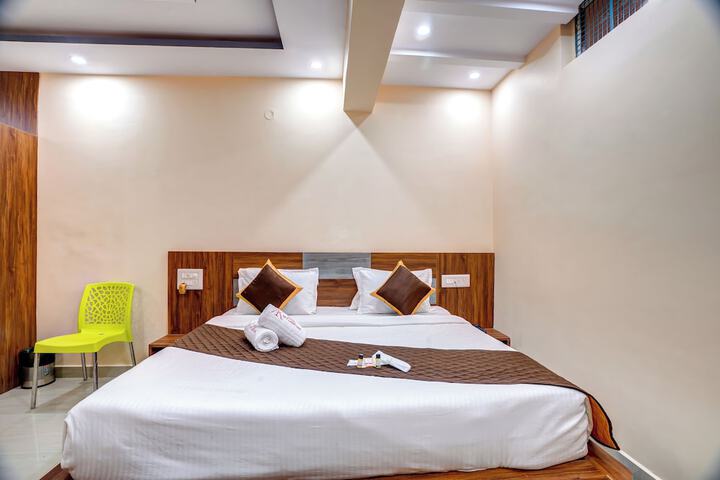 Room 5 of 27