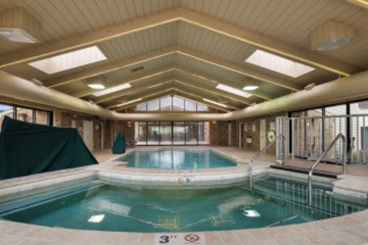 Pool 13 of 21
