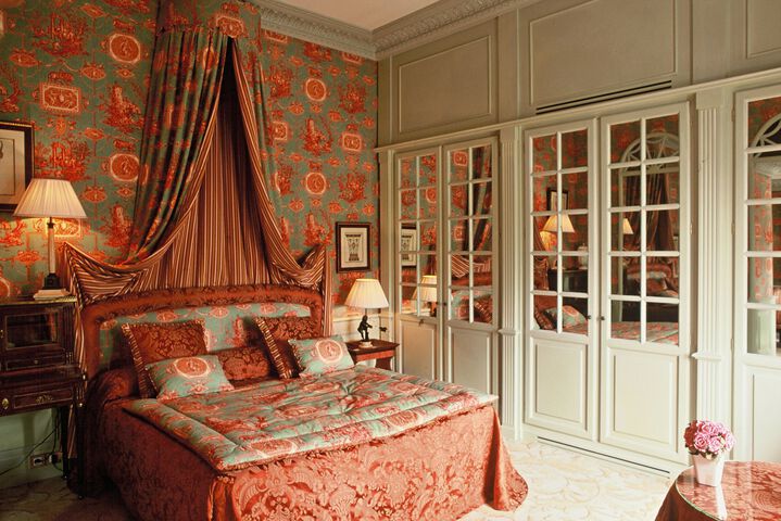 Room 18 of 62