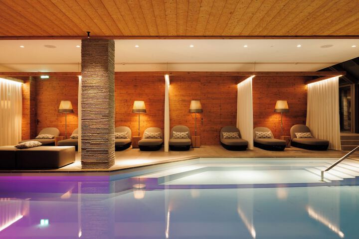 Pool 71 of 118