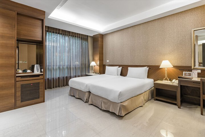 Room 26 of 123