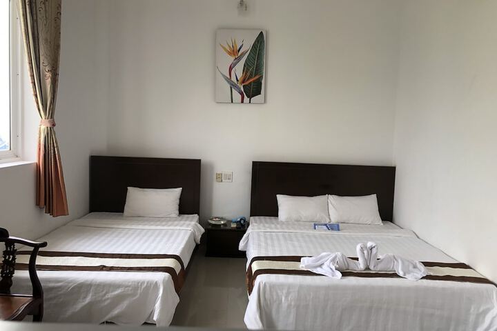Room 11 of 51
